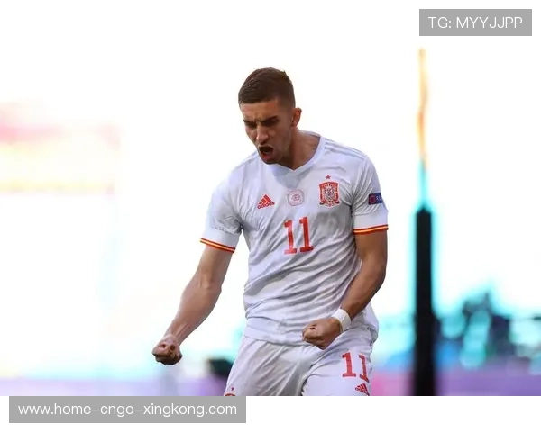 费兰托雷斯迎球凌空端射震撼看台 费兰托雷斯迎球凌空端射震撼看台